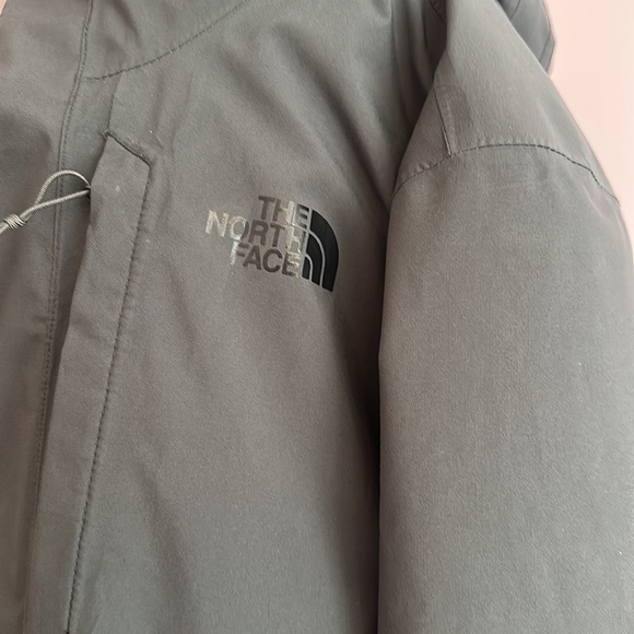 The North Face Men’s Winter Jacket, Ski Jacket, Size Men’s Small; Coat - Picture 3 of 7